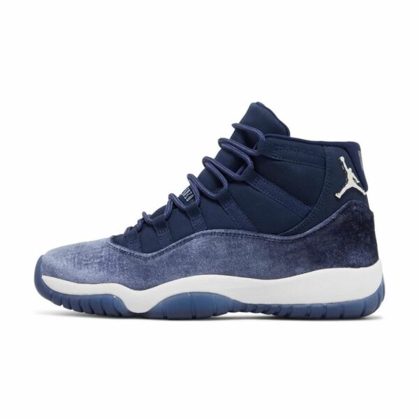 Air Jordan 11 Retro “Midnight Navy”