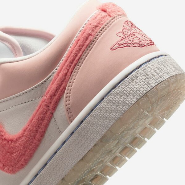 Air Jordan 1 Low SE 'Mighty Swooshers' (W) - Зображення 8