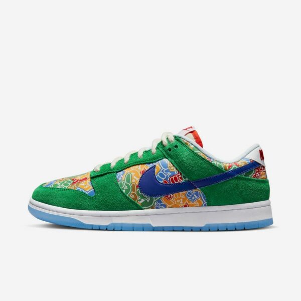 Nike Dunk Low “Foam Finger”
