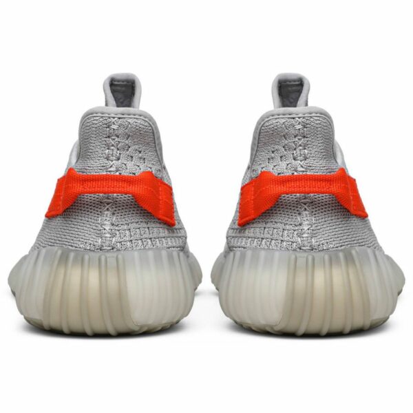 Adidas Yeezy Boost 350 V2 “Tail Light" - Зображення 2