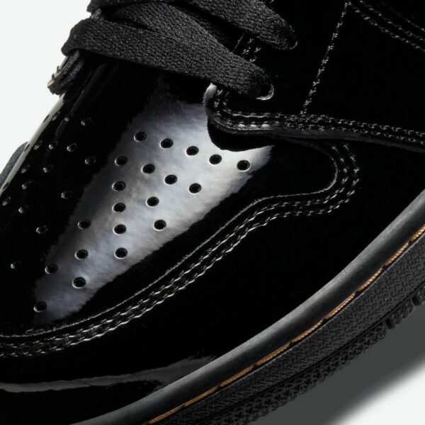 Air Jordan 1 Retro High OG 'Black Metallic Gold' - Зображення 7