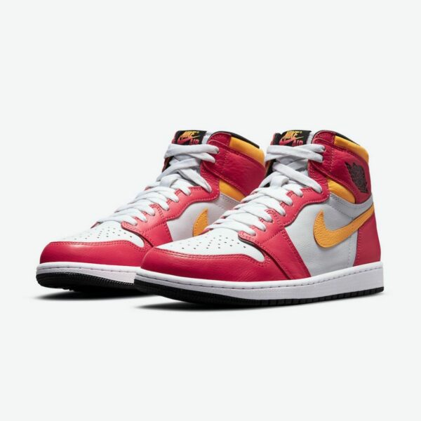 Air Jordan 1 Retro High OG 'Light Fusion Red' - Зображення 3
