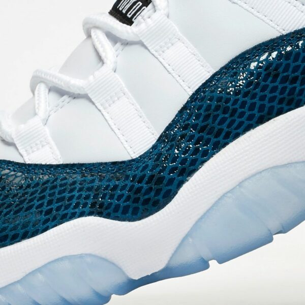 Air Jordan 11 Low SE Snake Navy - Зображення 2