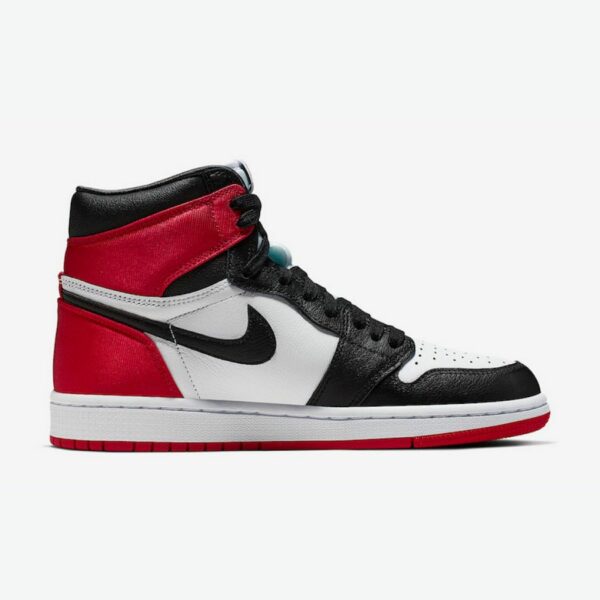 Air Jordan 1 Retro High 'Satin Black Toe' (W) - Зображення 2