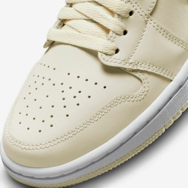 Air Jordan 1 Low 'Coconut Milk' (W) - Зображення 7