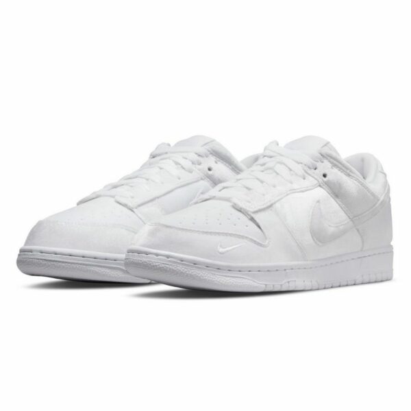Nike Dunk Low x Dover Street Market "Velvet Triple White" - Зображення 6