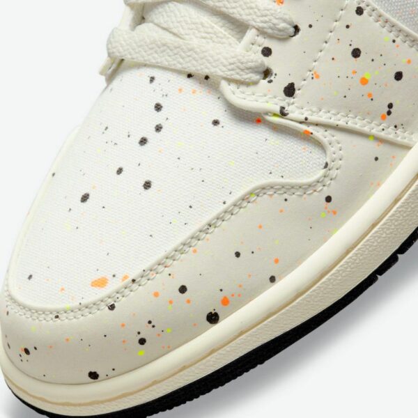 Air Jordan 1 Low 'Brushstroke Swoosh - Paint Splatter' - Зображення 7