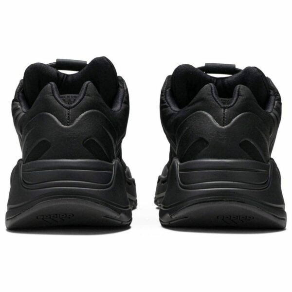 adidas Yeezy Boost 700 MNVN 'Triple Black' - Зображення 5