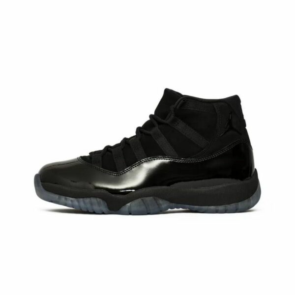 Air Jordan 11 Retro "Cap and Glow"