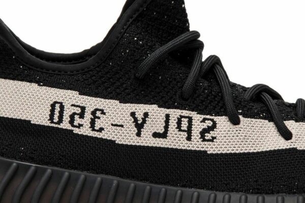 Adidas Yeezy Boost 350 V2 "Oreo" - Зображення 4