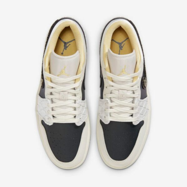 Air Jordan 1 Low "Beaded Swoosh" - Зображення 3