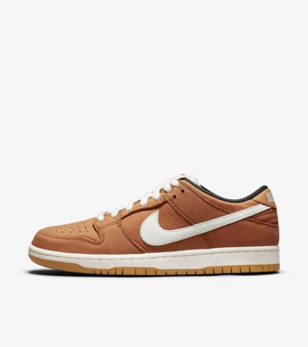 Nike SB Dunk Low "Dark Russet"