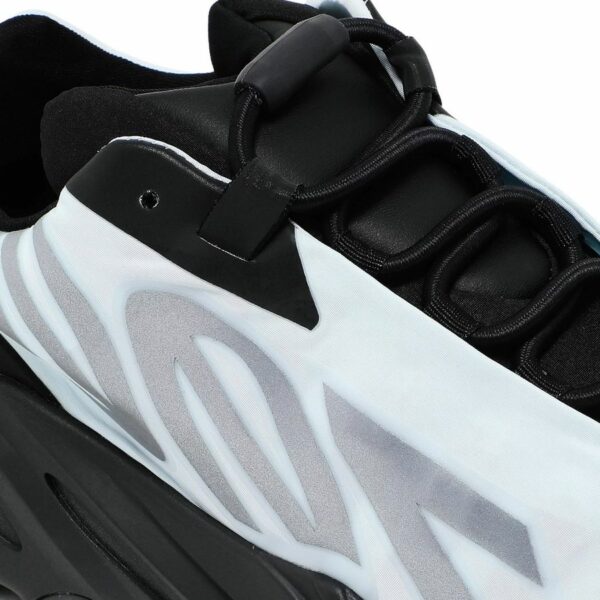 adidas Yeezy Boost 700 MNVN 'Blue Tint' - Зображення 7