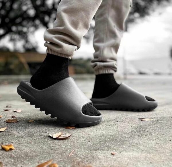 adidas Yeezy Slide "Onyx" - Зображення 7