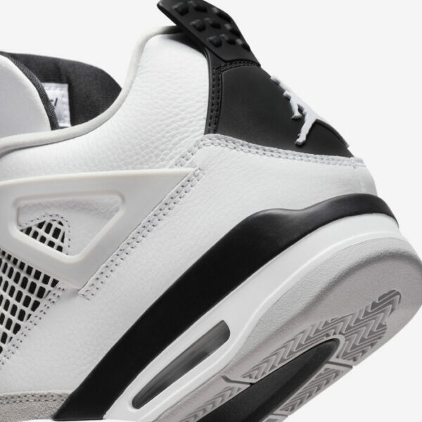 Air Jordan 4 Retro Military Black - Зображення 8