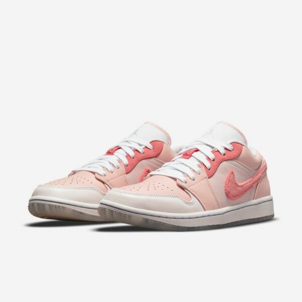 Air Jordan 1 Low SE 'Mighty Swooshers' (W) - Зображення 4