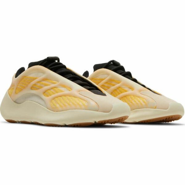 adidas Yeezy 700 V3 'Mono Safflower' - Зображення 4