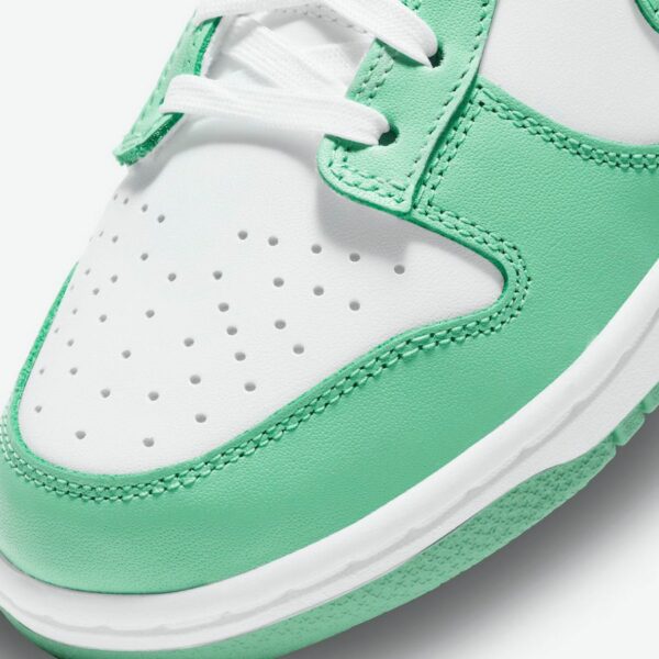Nike Dunk Low 'Green Glow' (W) - Зображення 7