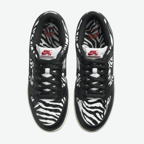 Quartersnacks x Nike SB Dunk Low 'Zebra' - Зображення 4