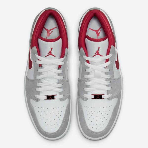 Air Jordan 1 Low SE 'Light Smoke Grey Gym Red' - Зображення 4