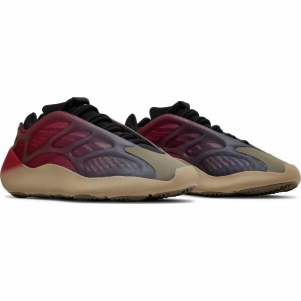 adidas Yeezy 700 V3 "Fade Carbon" - Зображення 4