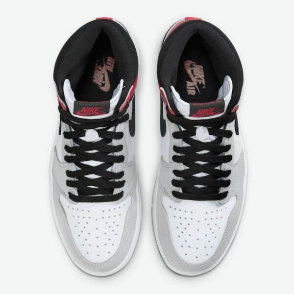 Air Jordan 1 Retro High OG 'Smoke Grey' - Зображення 4