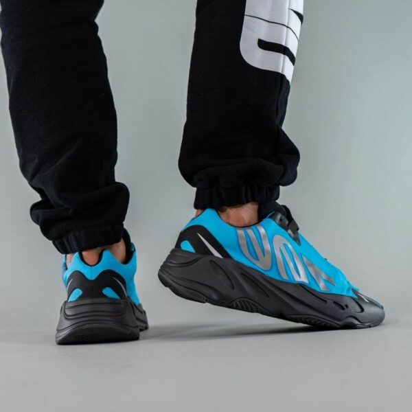adidas Yeezy Boost 700 MNVN 'Bright Cyan' - Зображення 9
