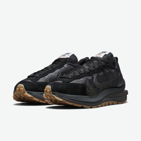 Nike x Sacai Vaporwaffle “Black and Gum” - Зображення 4