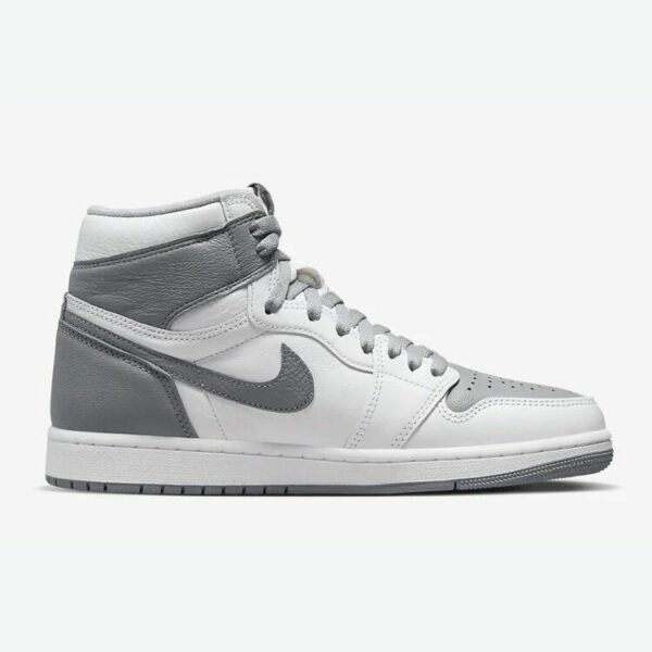 Air Jordan 1 Retro High OG “Stealth” - Зображення 3