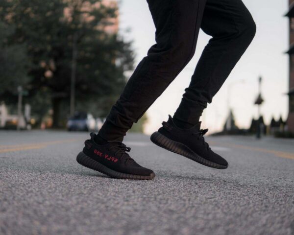 Adidas Yeezy Boost 350 V2 “Bred" - Зображення 7
