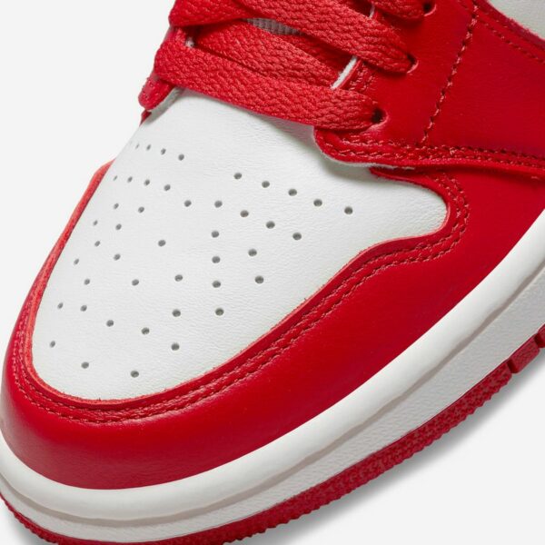 Air Jordan 1 Retro High OG "Varsity Red" - Зображення 7