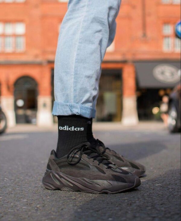 adidas Yeezy Boost 700 V2 "Vanta" - Зображення 7