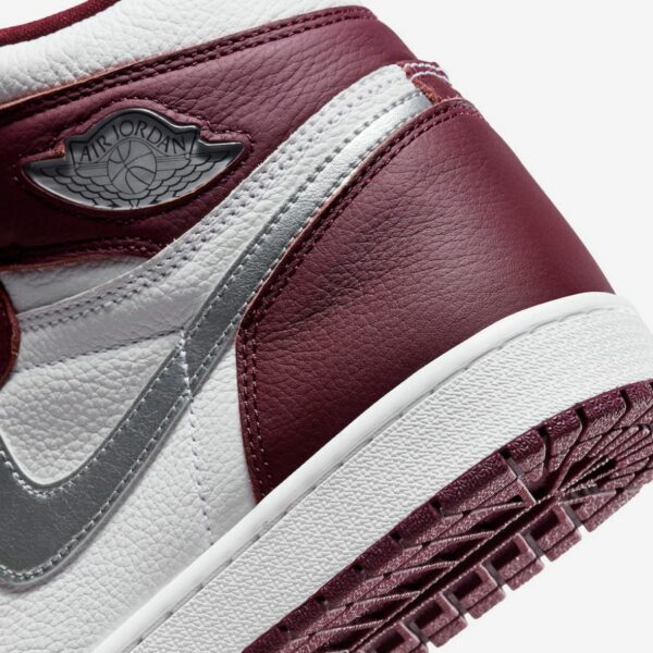 Air Jordan 1 Retro High OG 'Bordeaux' - Зображення 8