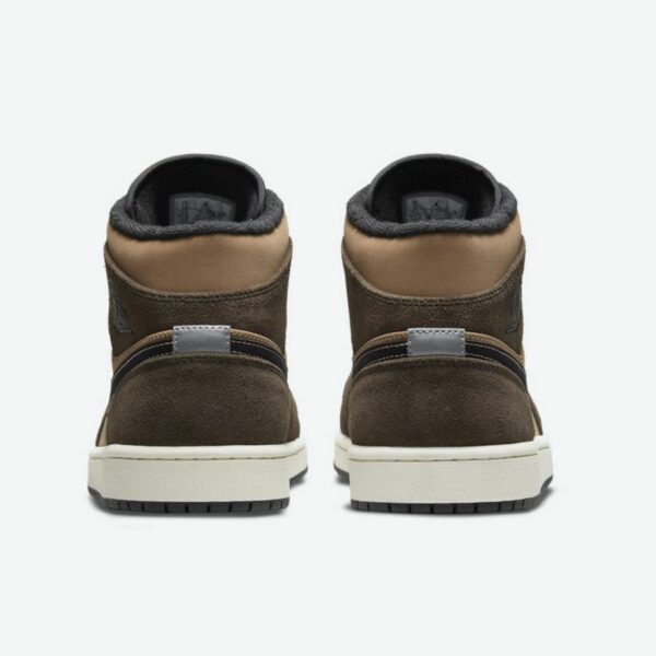 Air Jordan 1 Mid SE 'Dark Chocolate' - Зображення 5