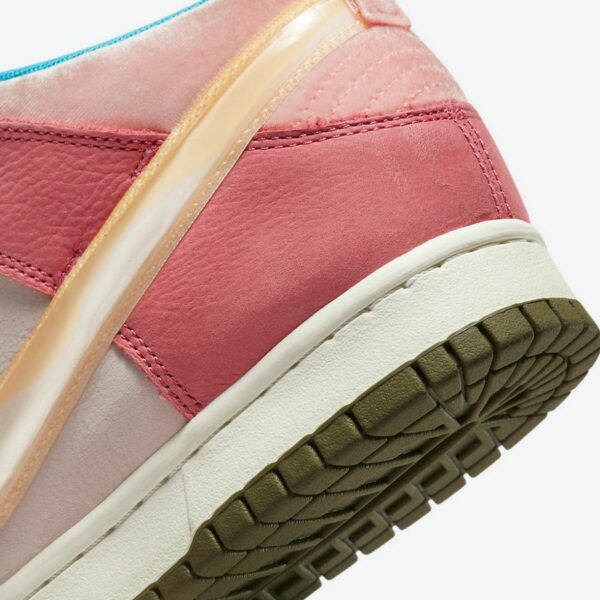 Social Status x Nike Dunk Mid 'Strawberry Milk' - Зображення 8