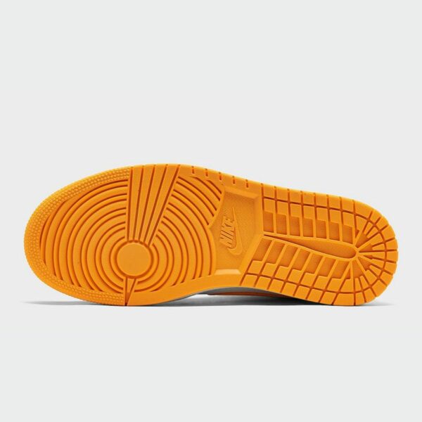 Air Jordan 1 Mid SE 'White Laser Orange' (W) - Зображення 6
