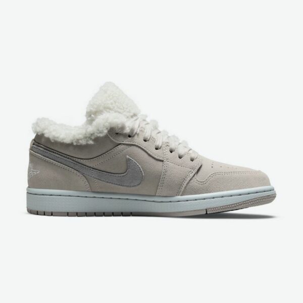 Air Jordan 1 Low SE 'Sherpa Fleece' (W) - Зображення 2