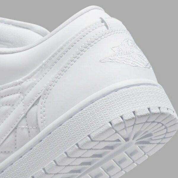 Air Jordan 1 Low Quilted “Triple White” - Зображення 7
