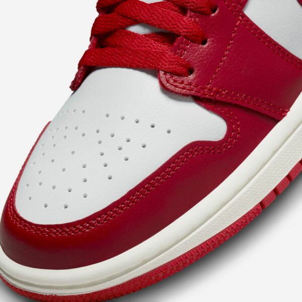 Air Jordan 1 Low "Reverse Black Toe" (W) - Зображення 8