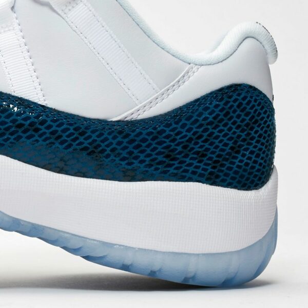 Air Jordan 11 Low SE Snake Navy - Зображення 6