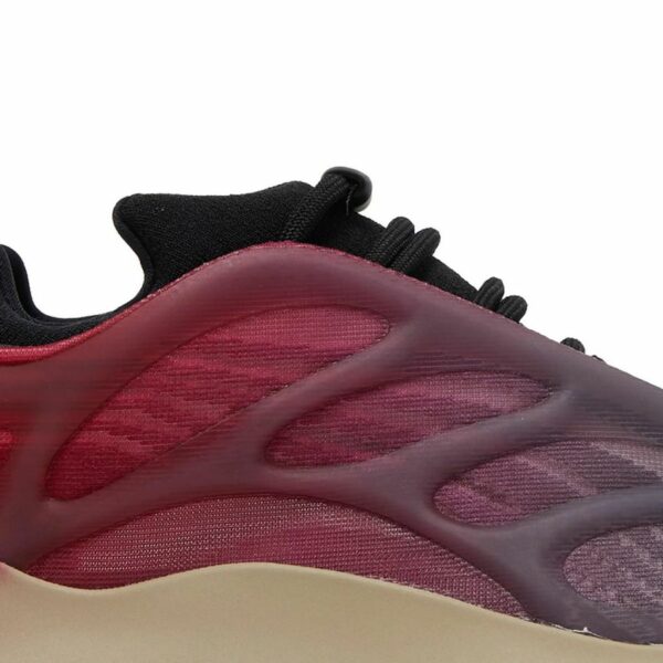 adidas Yeezy 700 V3 "Fade Carbon" - Зображення 7