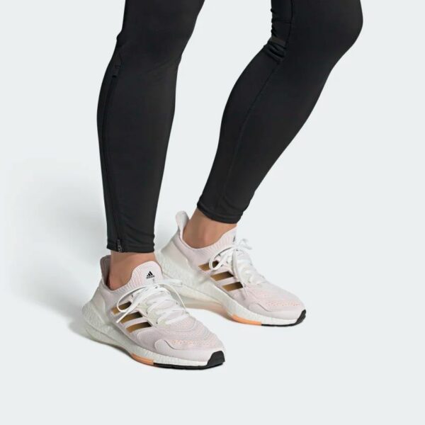 adidas Ultraboost 22 Turbo Flash Orange - Зображення 2