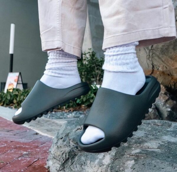 adidas Yeezy Slide "Onyx" - Зображення 6