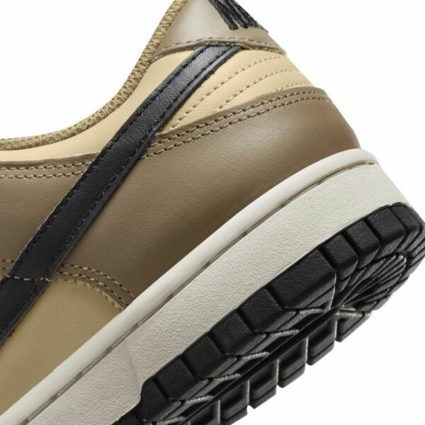 Nike Dunk Low "Dark Driftwood" (W) - Зображення 7