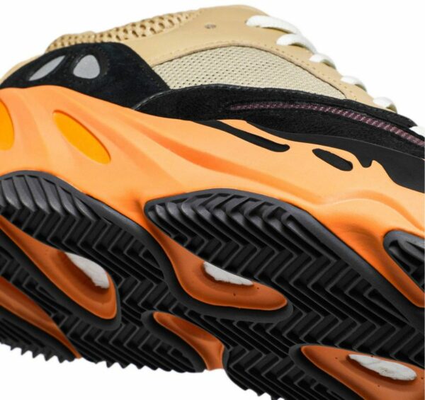 adidas Yeezy Boost 700 "Enflame Amber" - Зображення 2