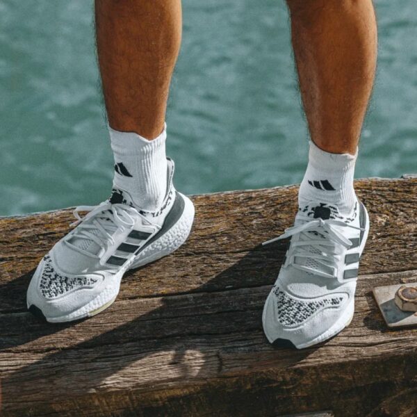 adidas Ultraboost 22 Almost Lime - Зображення 11