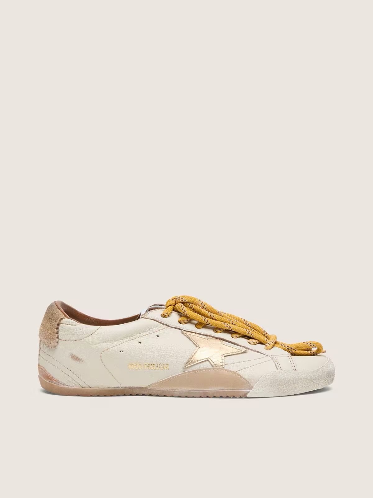 Golden Goose True-Star women’s sneakers in white nappa with gold star and beige suede heel tab - Зображення 7