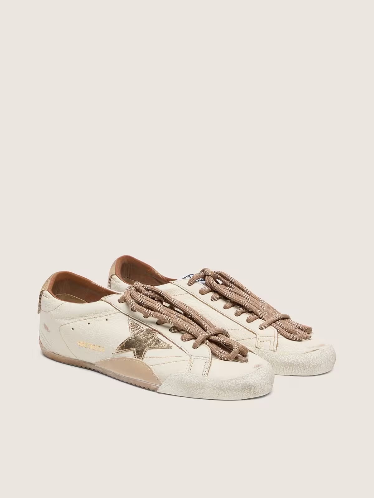 Golden Goose True-Star women’s sneakers in white nappa with gold star and beige suede heel tab - Зображення 3